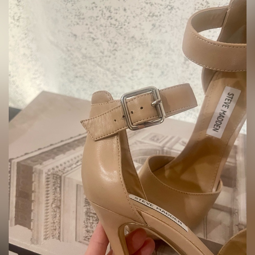 Steve Madden‎ Mogull Natllea Heels - Picture 6 of 6
